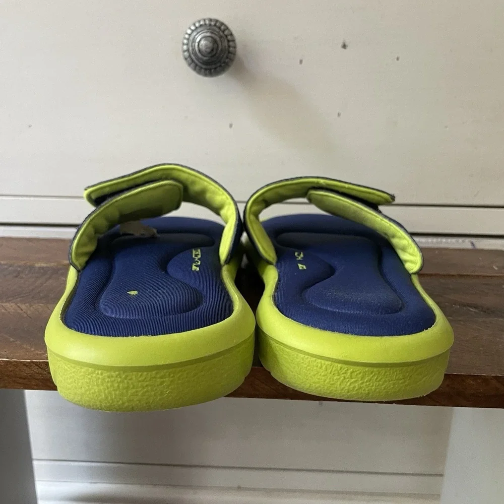 Under Armour Kids UA Blue Green Slip On Slides Sandals Size US 1Y Summer‎